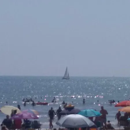 En * Port Saplaya
